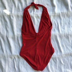 Robin Piccone Swim - Robin Piccone Halter One-piece Robin Piccone Swim - Robin Piccone Halter One-piece